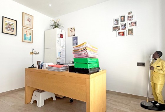 Resale - Detached Villa - Orihuela Costa - Villamartín