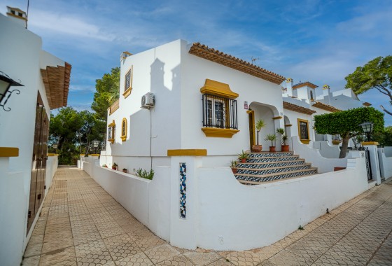 Revente - Villa - Orihuela Costa - Villamartín