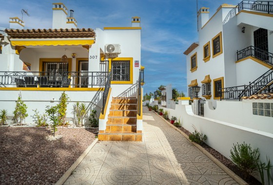 Revente - Villa - Orihuela Costa - Villamartín