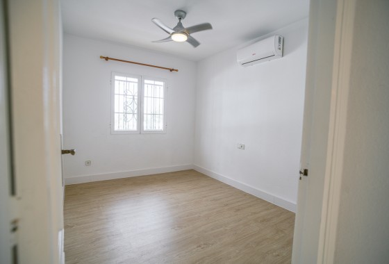 Revente - Villa - Orihuela Costa - Villamartín