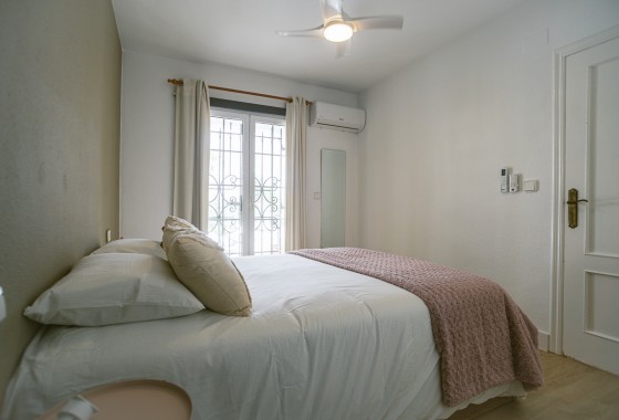 Revente - Villa - Orihuela Costa - Villamartín