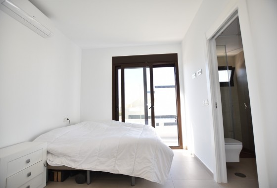 Resale - Detached Villa - Benijofar