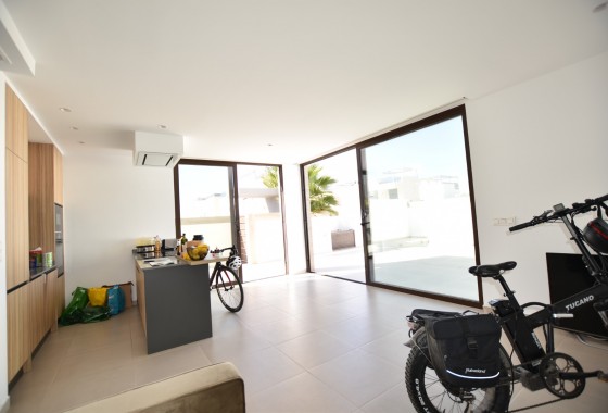 Resale - Detached Villa - Benijofar