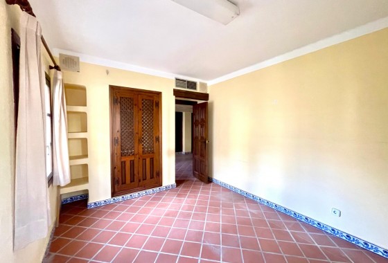 Revente - Commerce / Local - Torrevieja - Playa Los Locos