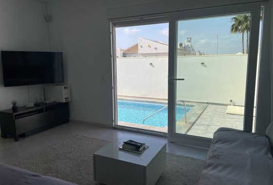 Resale - Detached Villa - Torrevieja - San Luis