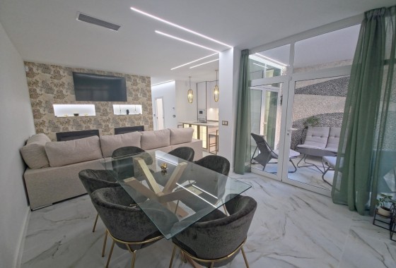 Resale - Apartment - Guardamar del Segura