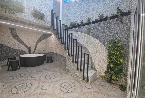 Resale - Apartment - Guardamar del Segura