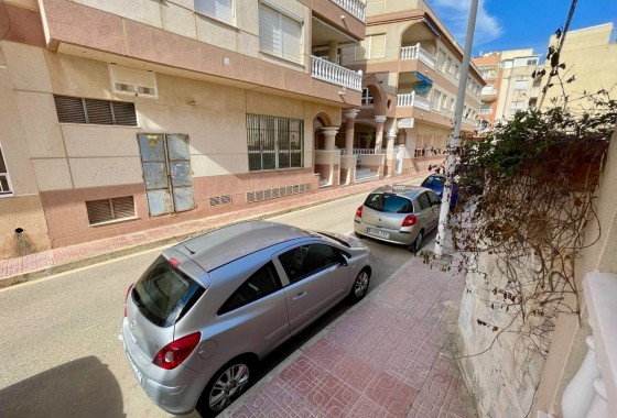 Resale - Apartment - Torrevieja - La Mata