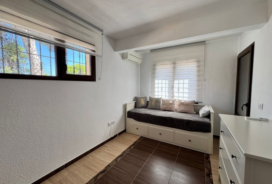 Resale - Townhouse - Punta Prima