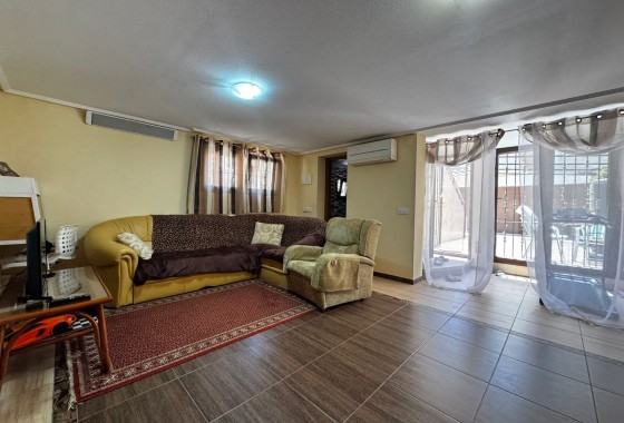 Resale - Townhouse - Punta Prima