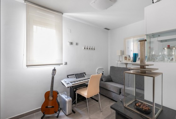 Resale - Apartment - La Mata - Playa