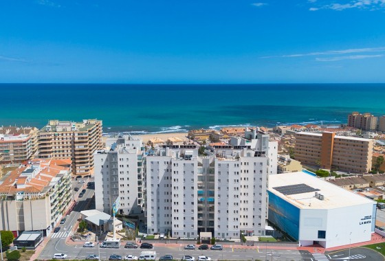 Resale - Apartment - La Mata - Playa