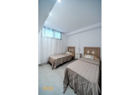 Revente - Villa - Orihuela Costa - Villamartín