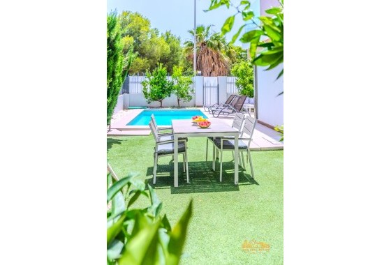 Revente - Villa - Orihuela Costa - Villamartín