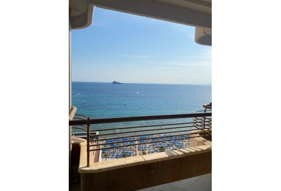 Resale - Apartment - Benidorm - 1ª Linea De Playa