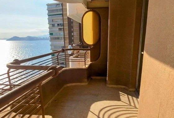 Resale - Apartment - Benidorm - 1ª Linea De Playa