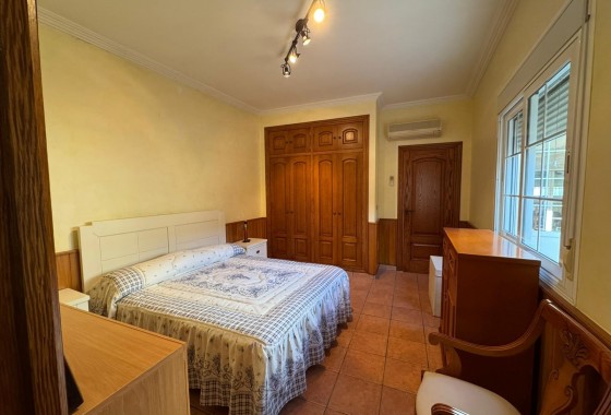 Resale - Townhouse - Los Montesinos