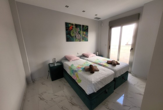 Segunda Mano - Chalet - Villamartin - Villamartín