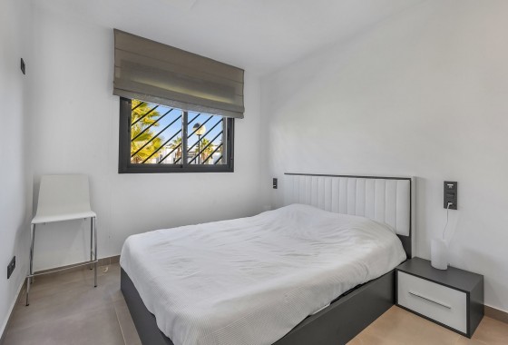 Resale - Apartment - Punta Prima