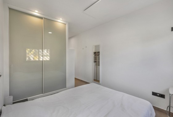 Resale - Apartment - Punta Prima