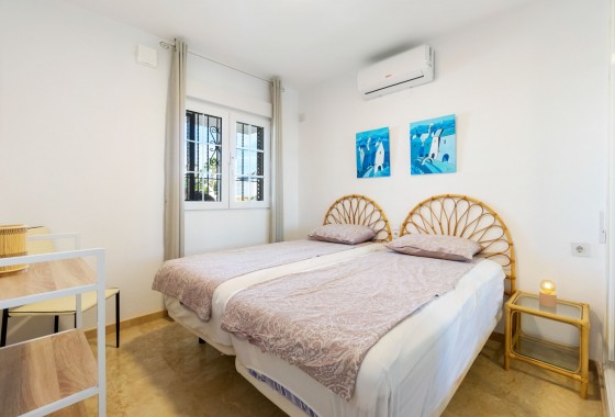 Revente - Villa - Orihuela Costa - Villamartín