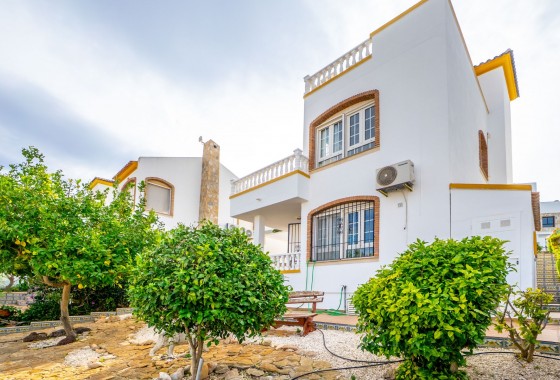 Revente - Villa - Orihuela Costa - Villamartín