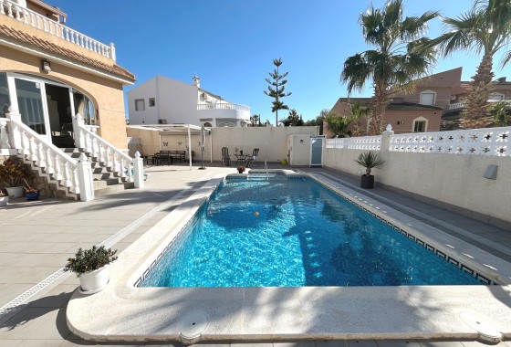 Resale - Detached Villa - Benijofar - Monte Azul