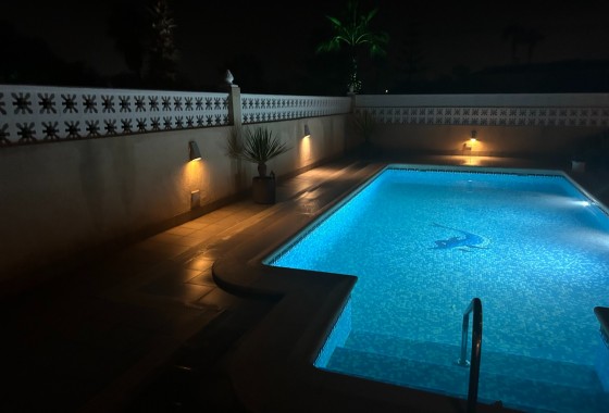 Resale - Detached Villa - Benijofar - Monte Azul