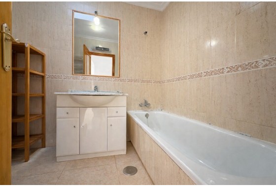 Resale - Townhouse - Sucina