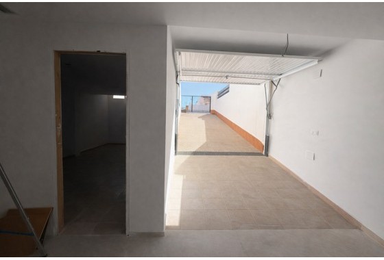 Resale - Townhouse - Sucina