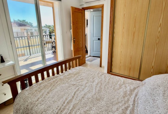 Resale - Apartment - Daya Nueva