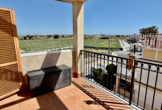 Resale - Apartment - Daya Nueva