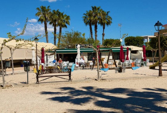 Resale - Apartment - Daya Nueva