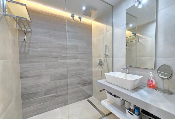 Resale - Apartment - Orihuela Costa - Punta Prima *