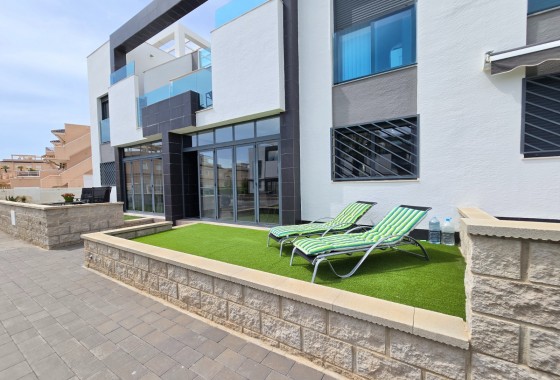 Resale - Apartment - Orihuela Costa - Punta Prima *