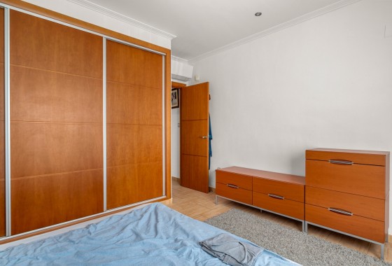 Revente - Finca - Crevillente