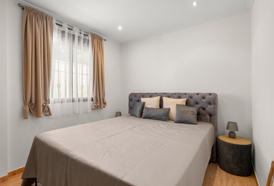 Revente - Finca - Crevillente