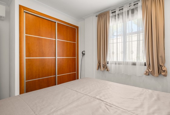 Revente - Finca - Crevillente