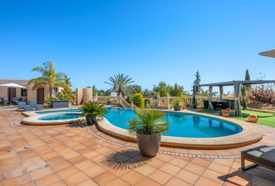 Revente - Finca - Crevillente