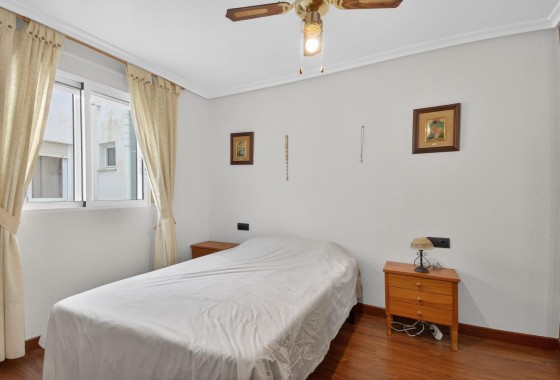 Resale - Apartment - Torrevieja - Parque de las Naciones