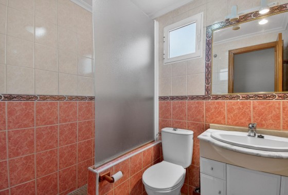 Resale - Apartment - Torrevieja - Parque de las Naciones