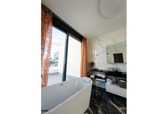 Resale - Detached Villa - Orihuela Costa - Las Colinas Golf