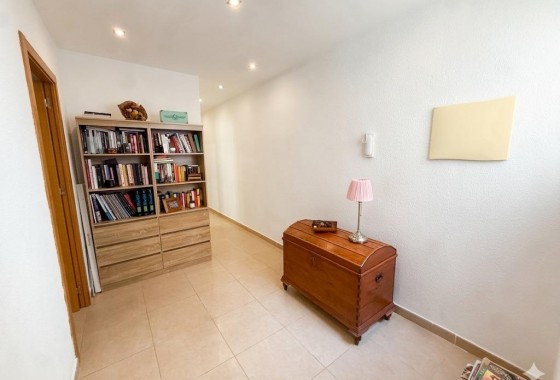 Resale - Apartment - Torrevieja - Centro