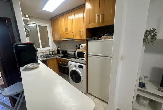 Resale - Apartment - Jacarilla