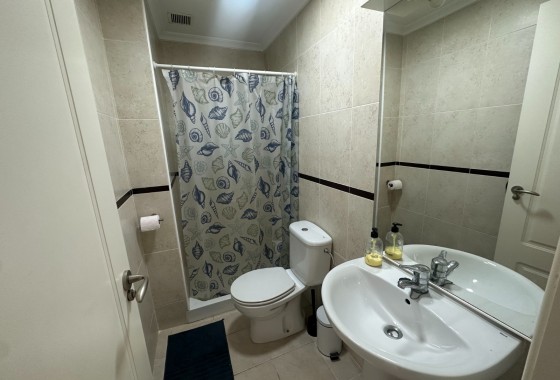 Resale - Apartment - Jacarilla