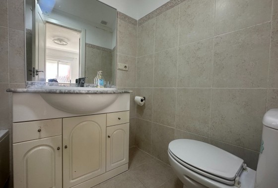 Resale - Apartment - Jacarilla