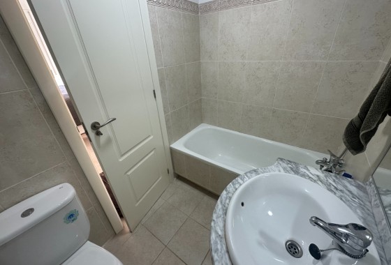 Resale - Apartment - Jacarilla