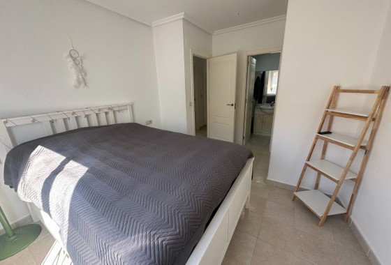 Resale - Apartment - Jacarilla