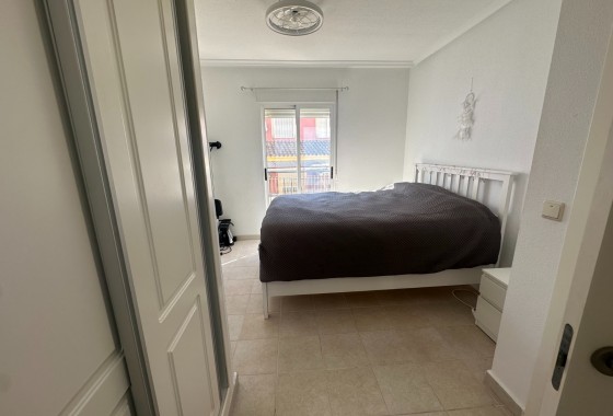Resale - Apartment - Jacarilla