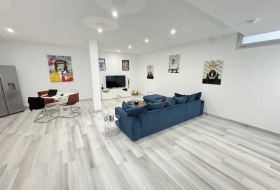 Revente - Villa - Orihuela Costa - Lomas de Cabo Roig